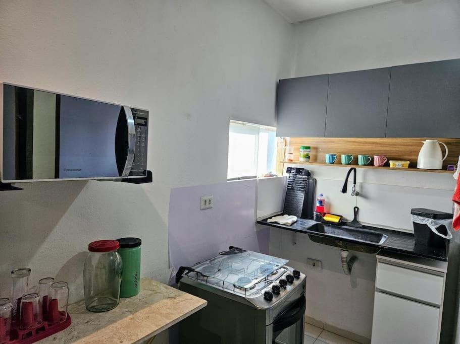 Centro De Convencoes 1km, Ac, Chuv Elet, 2 Qt, Varanda Apartamento